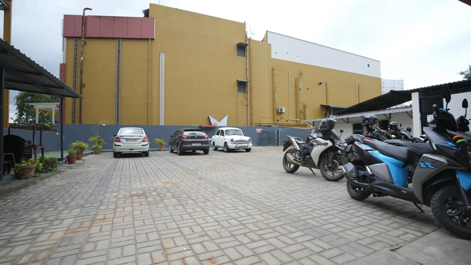 Hotel Kairali Palakkad